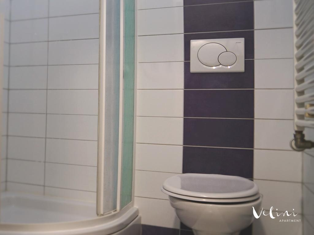 Velini *